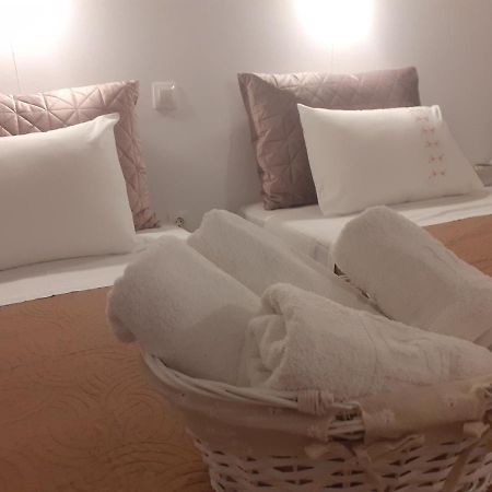 روذا Marili Downstairs Apartments المظهر الخارجي الصورة