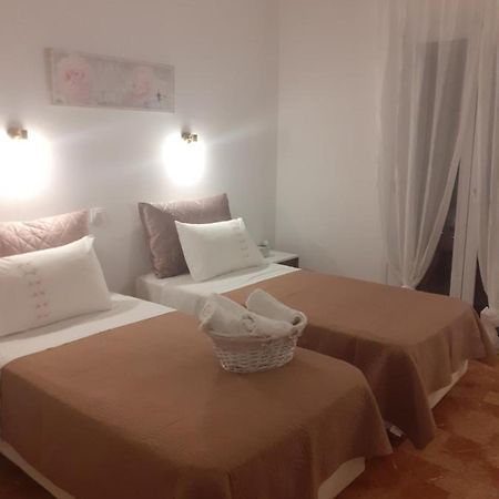 روذا Marili Downstairs Apartments المظهر الخارجي الصورة