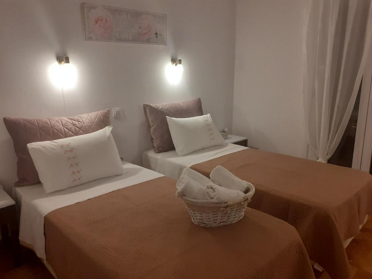 روذا Marili Downstairs Apartments المظهر الخارجي الصورة